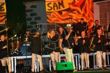 Concierto de La Trova en San Juan de Telde (Foto Antonio Alí, Francisco Javier Santana y TA)